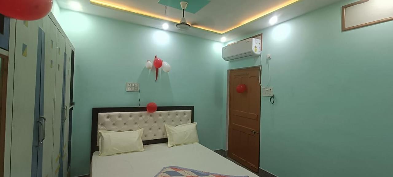 Shiv Kashi Paying Guest House Varanasi Bagian luar foto